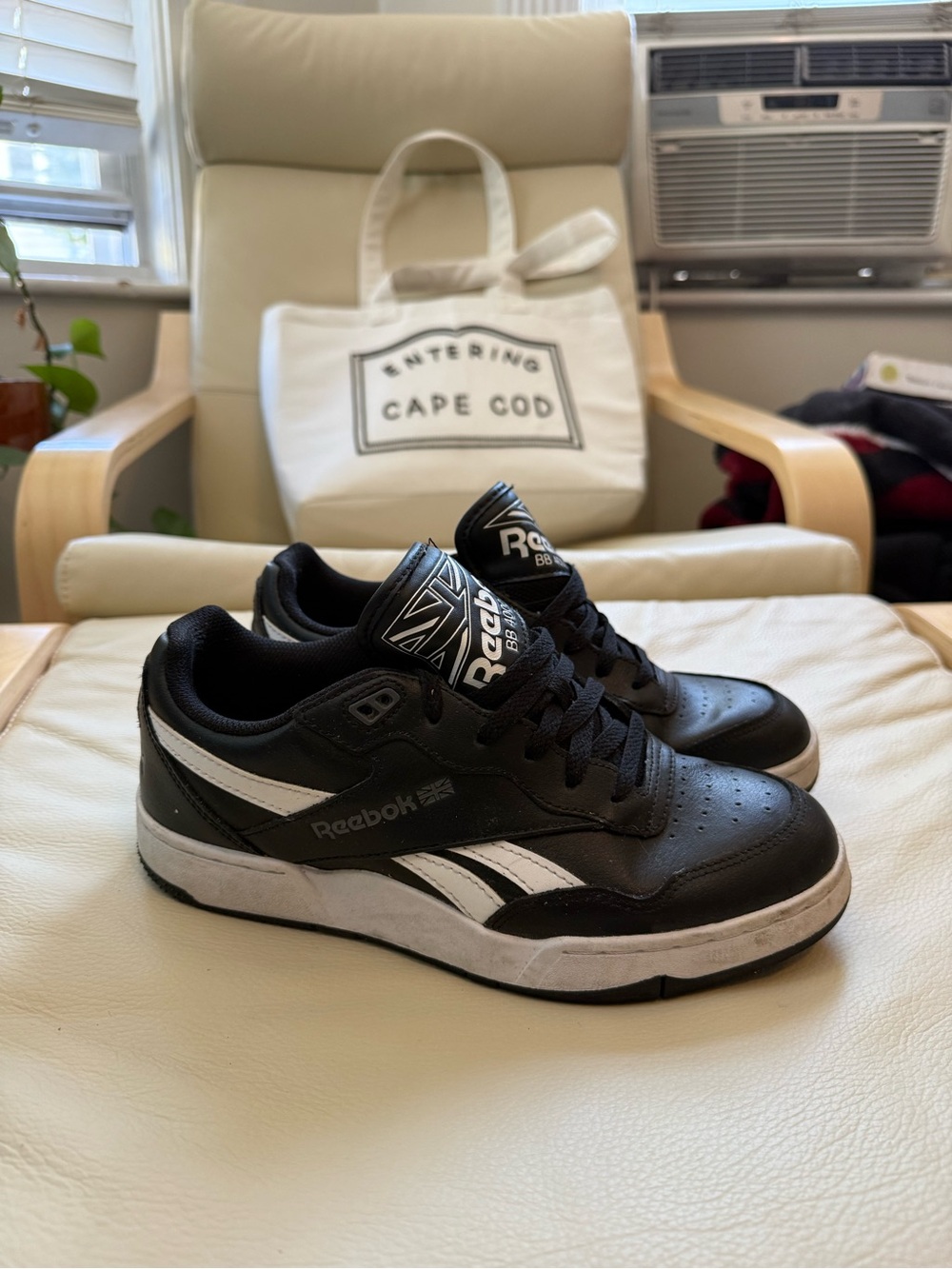 Reebok BB 4000 II Black White Leather Sneakers Men’s 7.5 Women’s 9